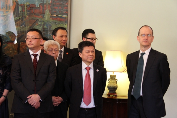 总商会执行副秘书长陈文育应邀出席《英中视界》创刊发布酒会