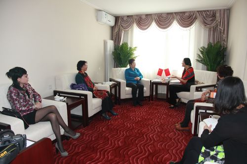 女企业家俱乐部拜访北京市妇女菁英企业商会