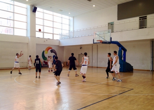 总商会与兴业银行北京分行举行篮球友谊赛