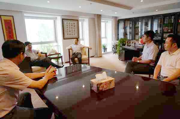 总商会党委走访文化创意产业商会