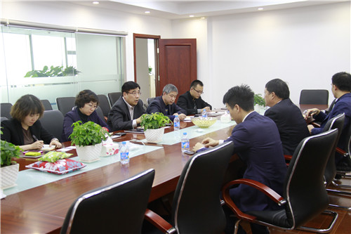 天津市津南区委常委、副区长毛劲松一行到访总商会