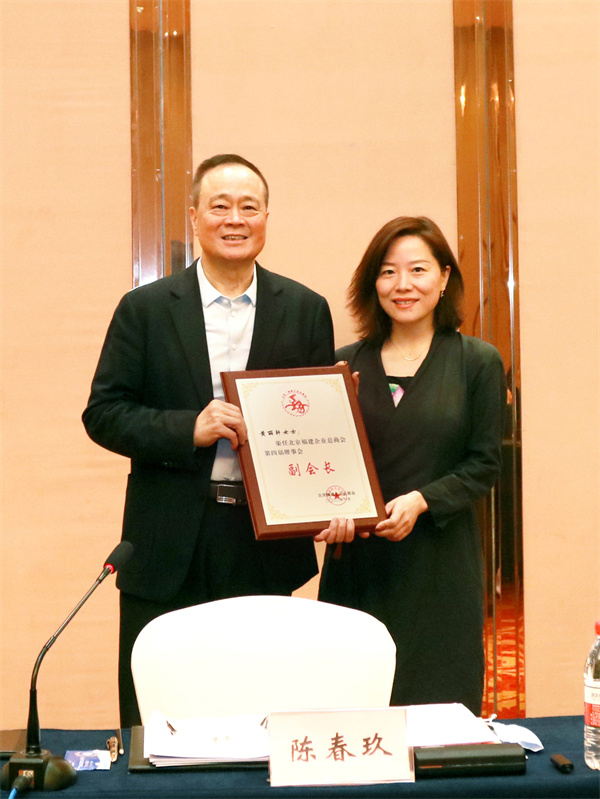 黄丽轩.jpg